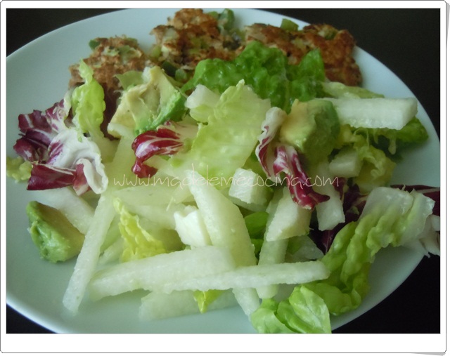 Ensalada de jícama, aguacate y feta